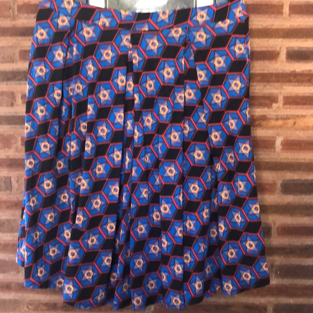 Lularoe Madison lightweight skirt. NWOT